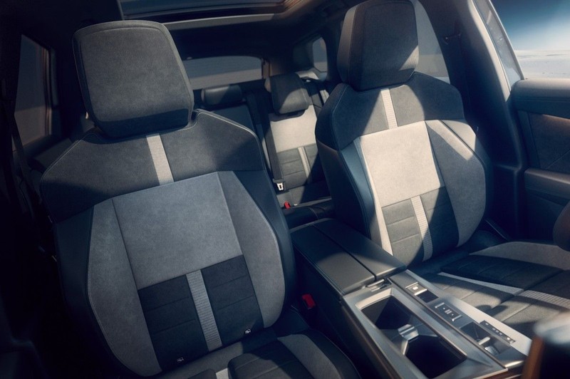 Opel elektrikli otomobilde çıtayı arşa çıkardı, Opel Grandland Electric AWD bomba gibi geliyor - Resim: 4