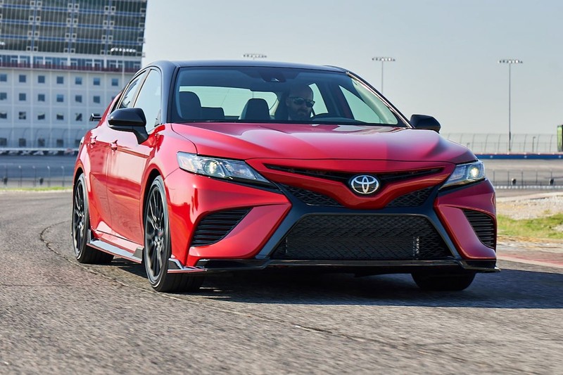 Toyota hayranlarına sert ve sportif model geliyor: Toyota GR Camry! - Resim: 13