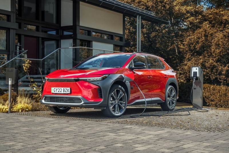 Toyota bZ5 menzil kapasitesi belli oldu, elektrikli otomobilde Toyota farkı - Resim: 7