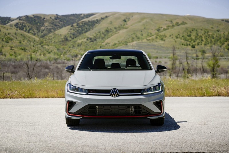 Volkswagen Türkiye’nin satışları çakılınca liste fiyatı üzerinden 400.000 TL indirime gitti - Resim: 11