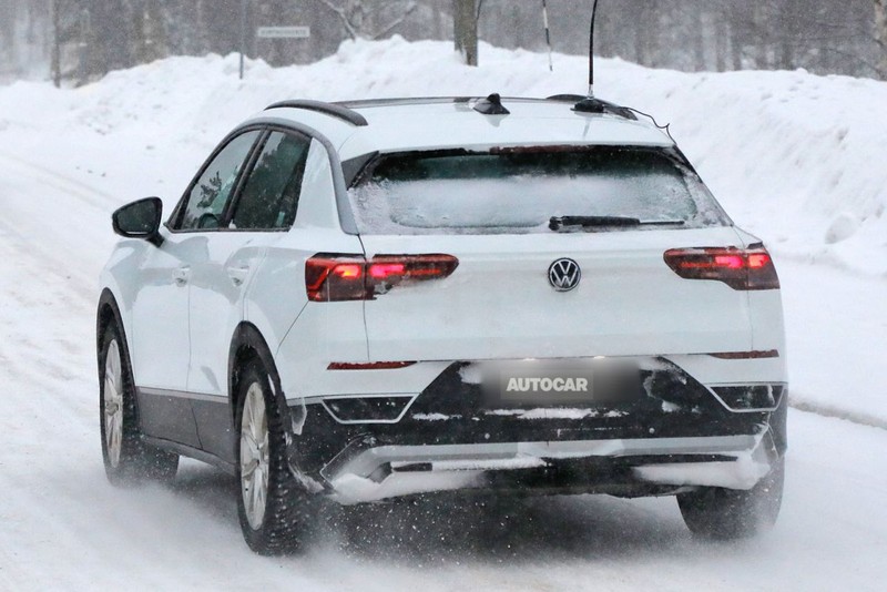 Yeni Volkswagen T-ROC kanlı canlı görüntülendi, Türkiye fiyatı belli oldu - Resim: 2