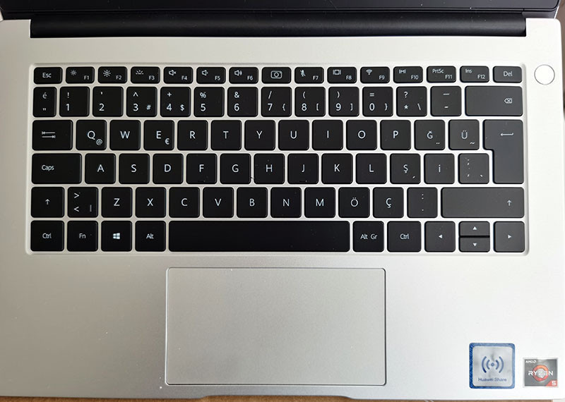 Huawei MateBook D 14 kutudan çıkıyor (video) - Resim : 1