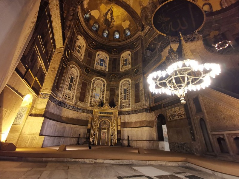 Huawei Mate 20 Pro ile Ayasofya'yı gece fotoğrafladık - Resim: 9