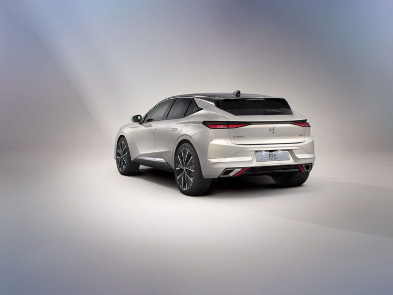 Clio parasına premium otomobile binin, DS 4 fiyatlarını gören bayiye akın ediyor - Resim: 4