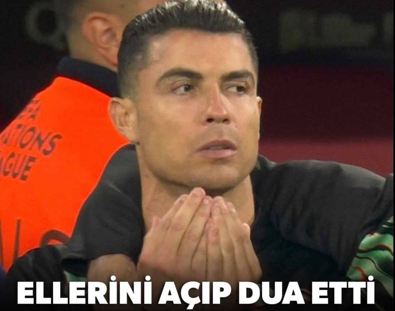 Dua ederken görüntülendi, sosyal medya karıştı: Ronaldo Müslüman oldu - Resim: 4