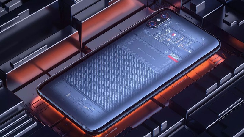 Xiaomi Mi 8 Pro geliyor!