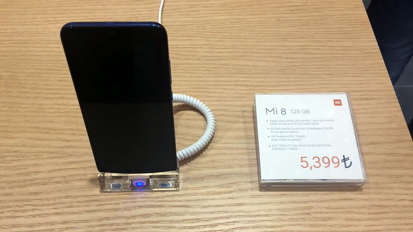 Xiaomi Mi 8’in Mi Store fiyatı belli oldu!