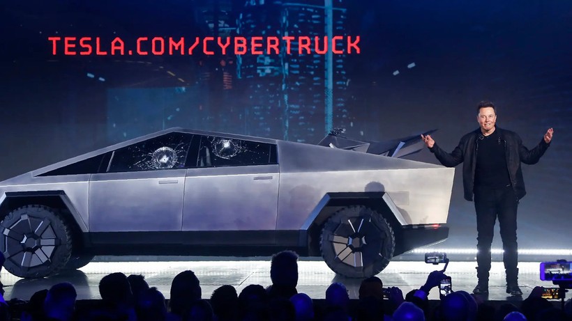 Tesla Cybertruck satışa çıktı! İşte Türkiye fiyatı!