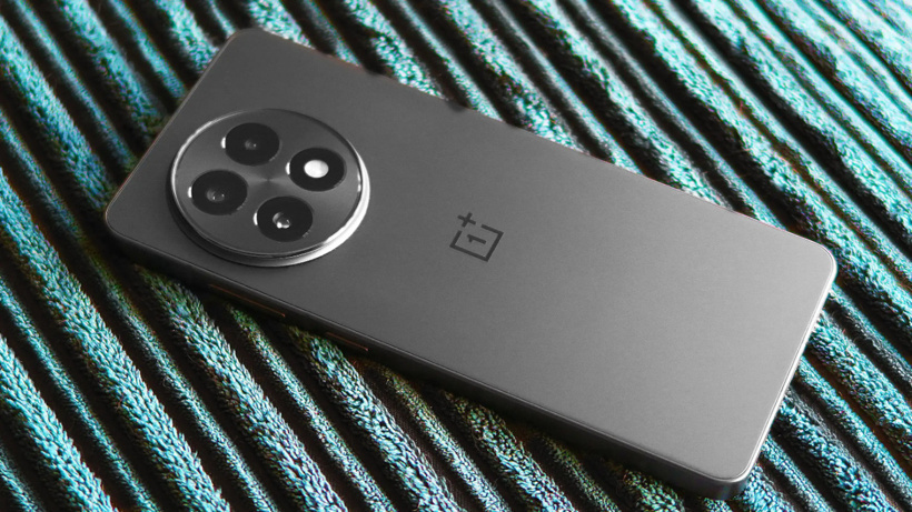 Bütçe dostu amiral gemisi telefon: OnePlus 15R!