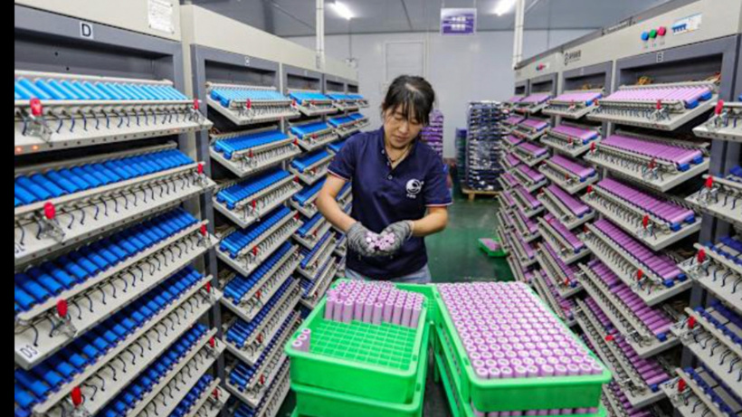 Çin, Tesla’ya kıyasla iki kat güçlü pil geliştirdi