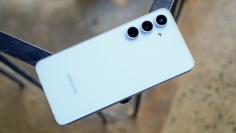 Samsung bu telefonda uygun fiyata üst düzey özellikler sunacak!