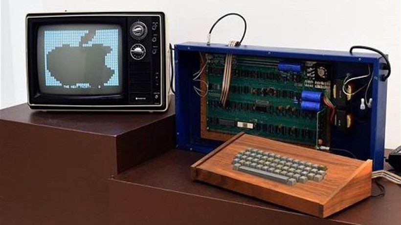 Apple-1 bilgisayar bir kez daha rekor fiyata satıldı