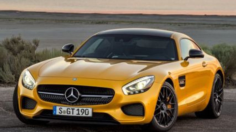 Mercedes AMG GT S vs Porsche 911 Turbo (Video)