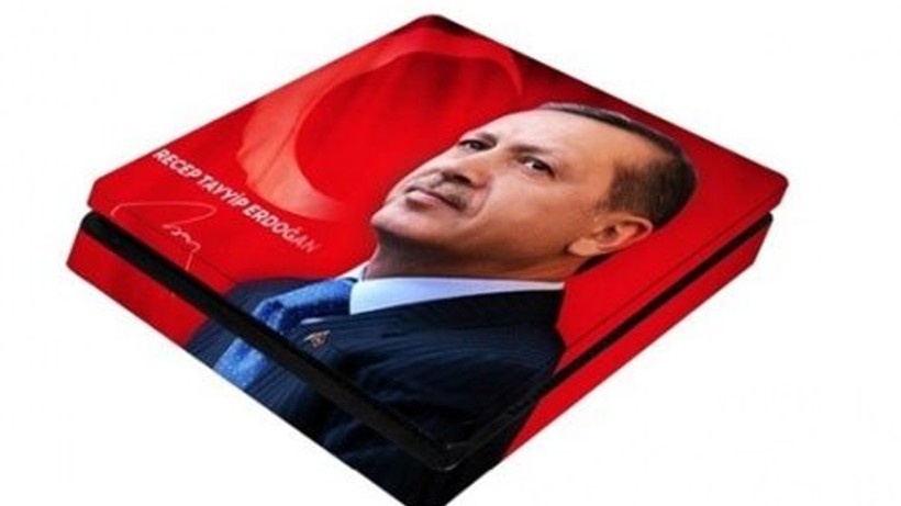 PS4 için Recep Tayyip Erdoğan çıkartması satışta!