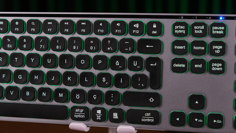 Pusat Business Pro Klavye