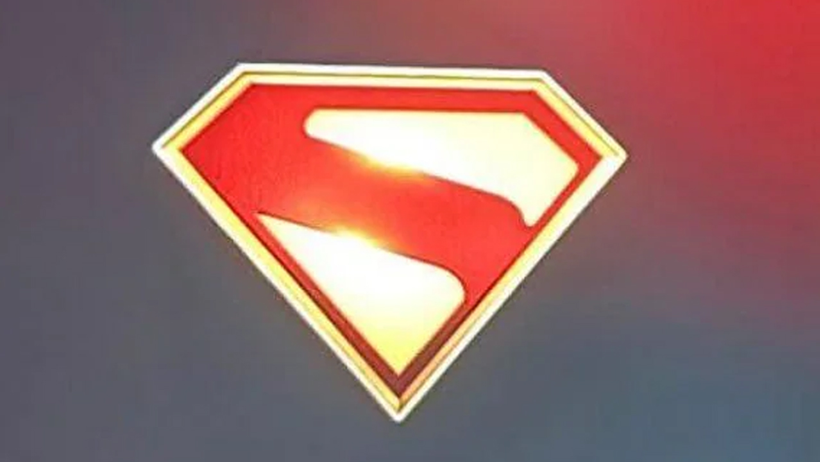 Superman'in logosunu değiştirdiler, işte saçma kararın perde arkası - Resim : 1