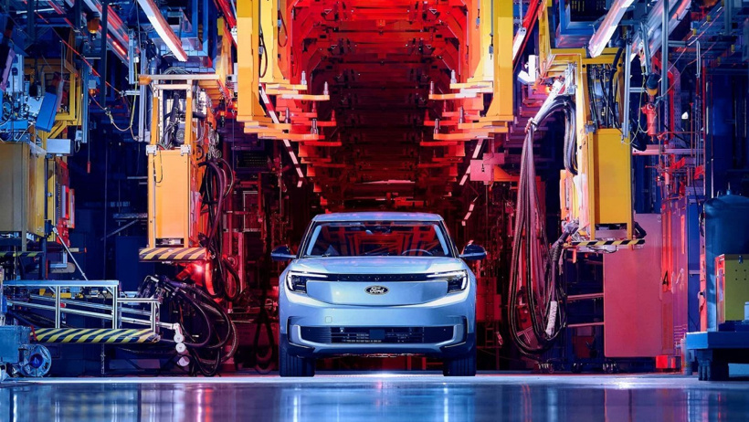 Ford Explorer elektrikli modelinin Almanya'da üretimi başladı - Resim : 1