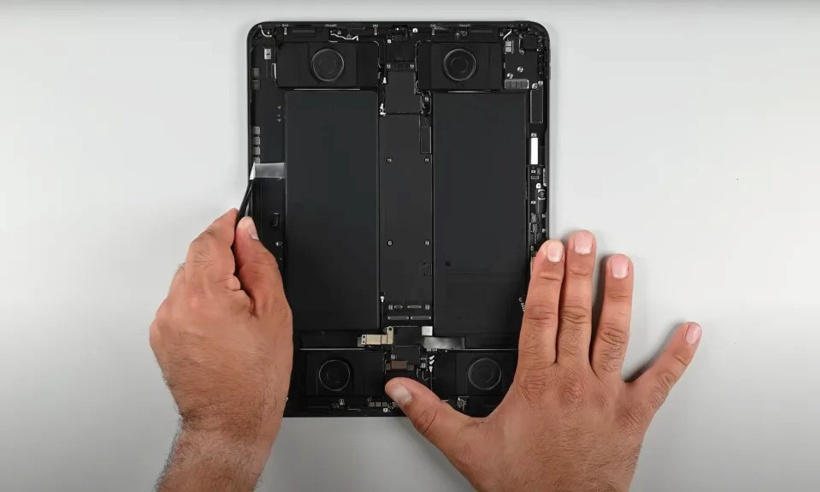 iFixit yeni M4 iPad Pro’nun pilini daha kolay değiştirmeyi sağlıyor - Resim : 1