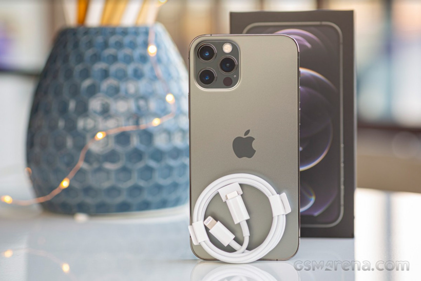 Apple, şarj cihazlarını göndermediği için baskı altında! - Resim : 1