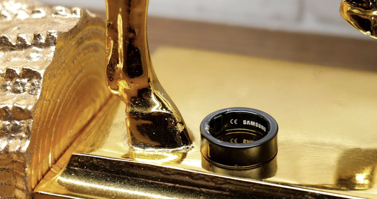 Samsung Galaxy Ring kullanıcısının parmağında sişti! Hastanede çıkartıldı - Resim : 1